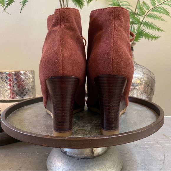 Ugg Elyse Open Toe Lace-Up Wedge Bootie - Picture 6 of 12